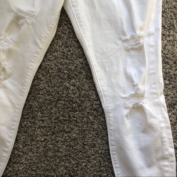 EXPRESS WHITE CROP DISTRESSED DENIM - Picture 3 of 6